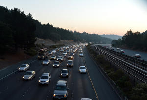 http://extras.mnginteractive.com/live/media/site568/2013/1109/20131109__ssjm1110traffic%7E1_300.JPG
